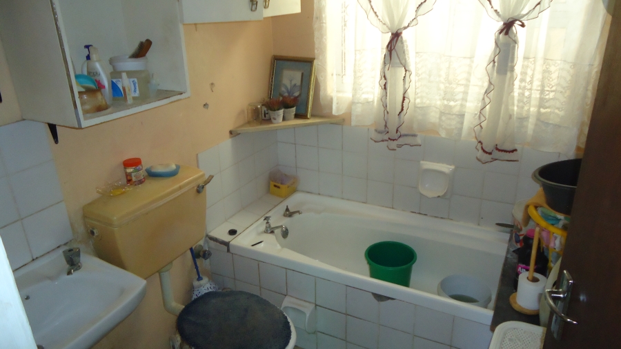2 Bedroom Property for Sale in High Gate Western Cape
